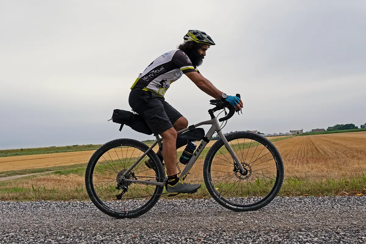 Bici da viaggio con perno passante