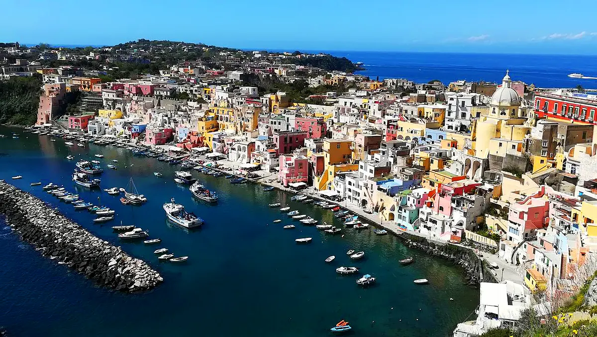 procida traghetti