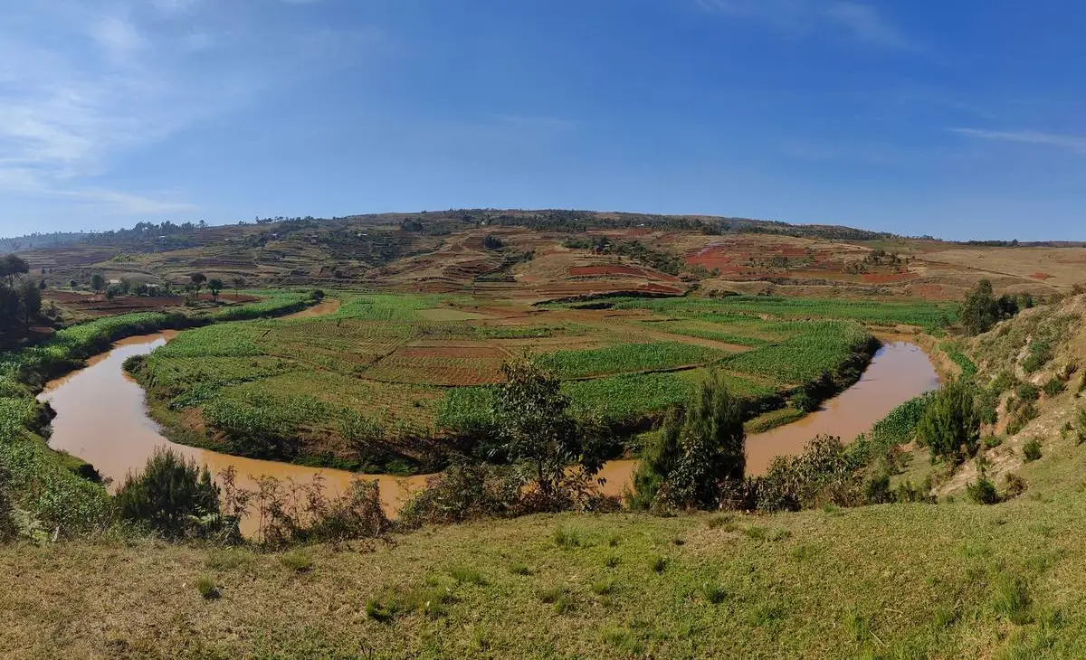 madagascar bikepacking fiume