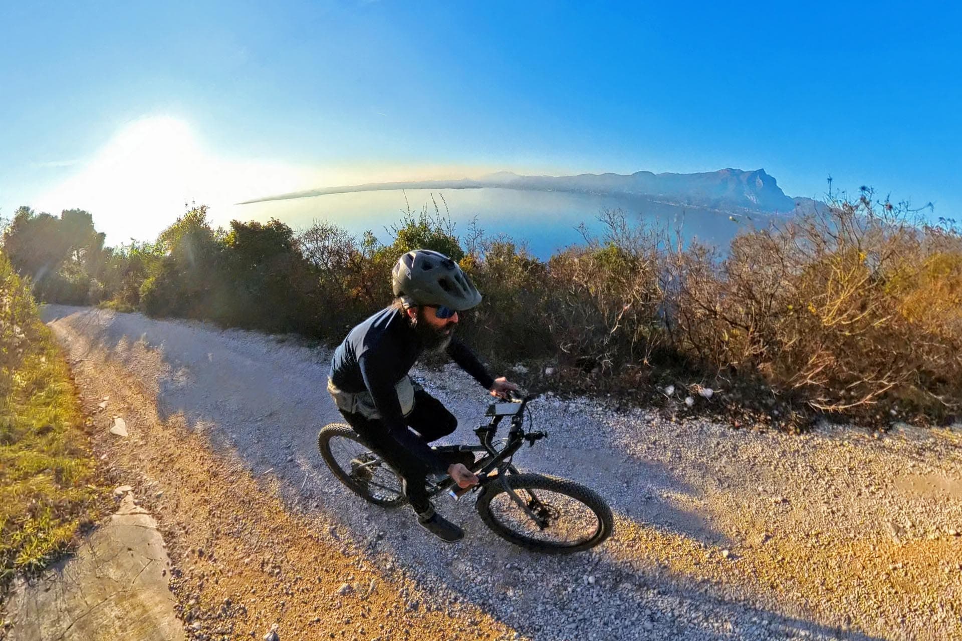 Gravel sul Garda orientale da Torri del Benaco