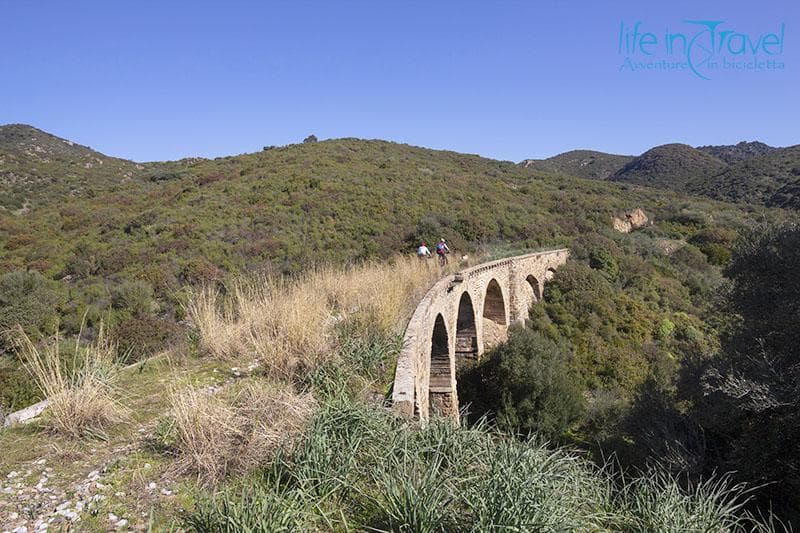 antico viadotto ferroviario