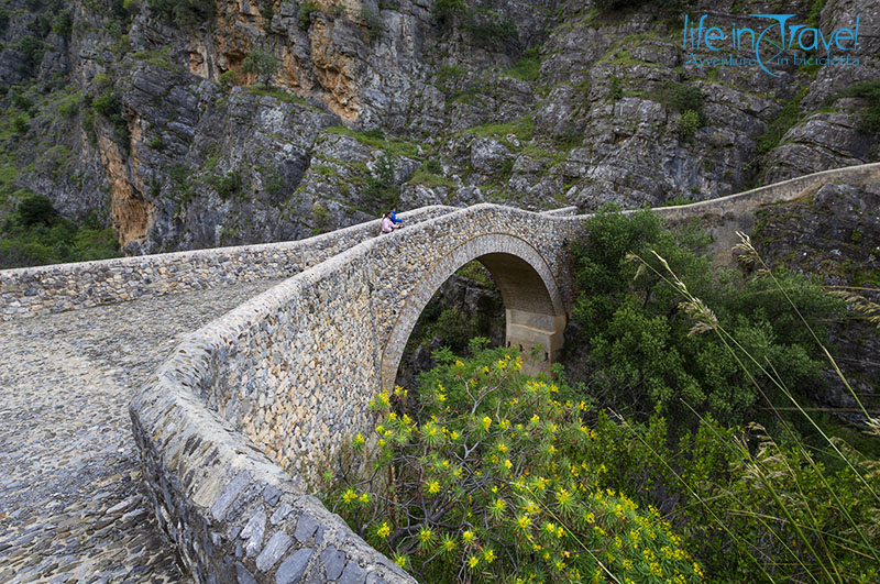 ponte del diavolo a civita