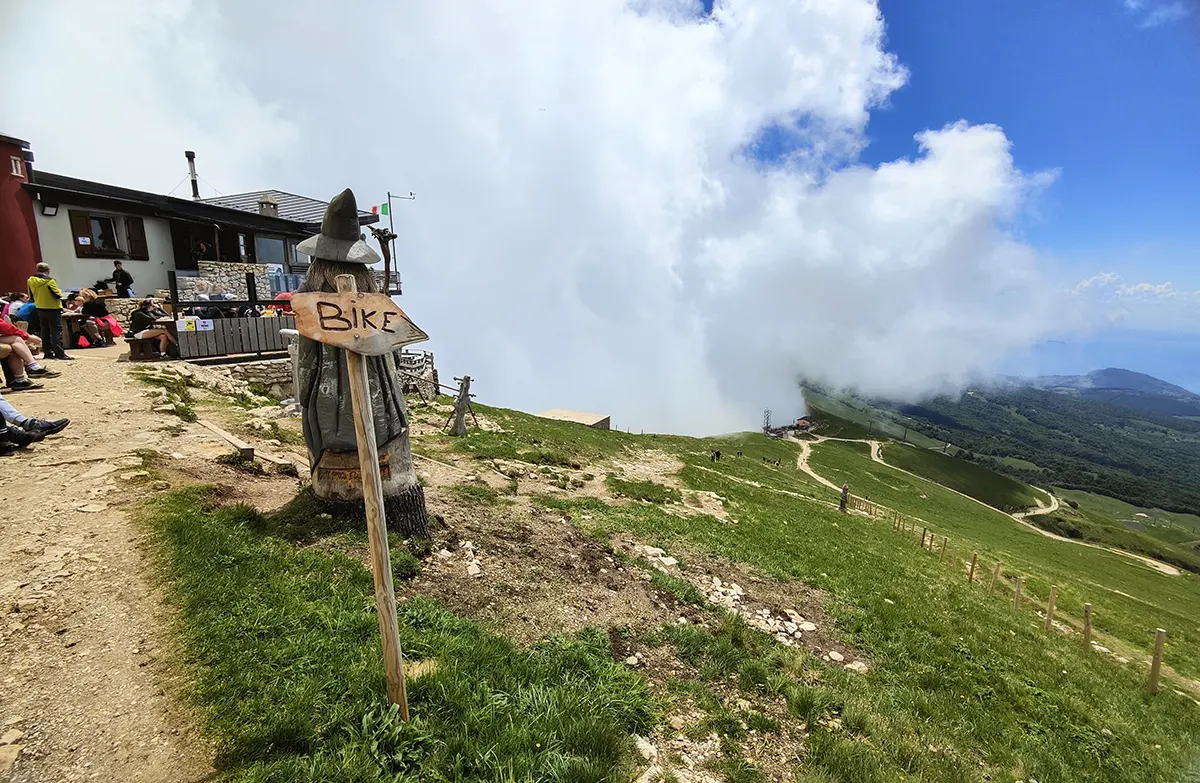 rifugio chierego monte baldo mtb