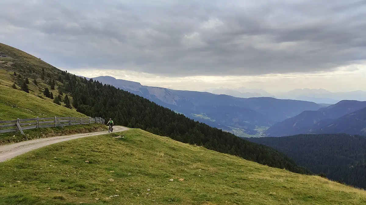 03 salita mittagerhutte val sarentino mtb