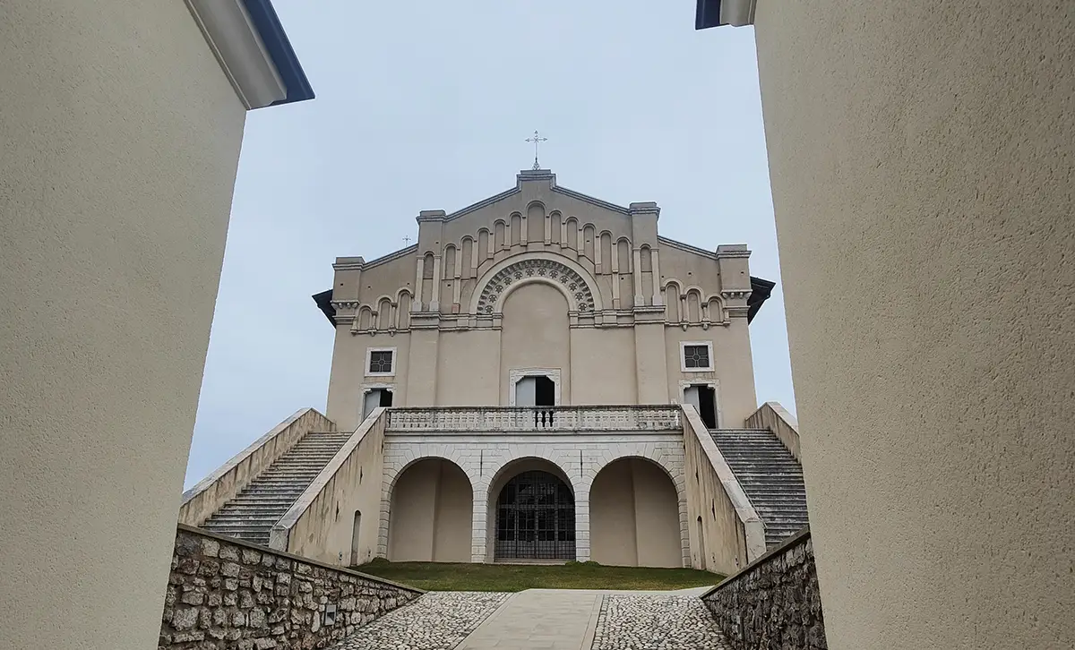 santuario montecastello