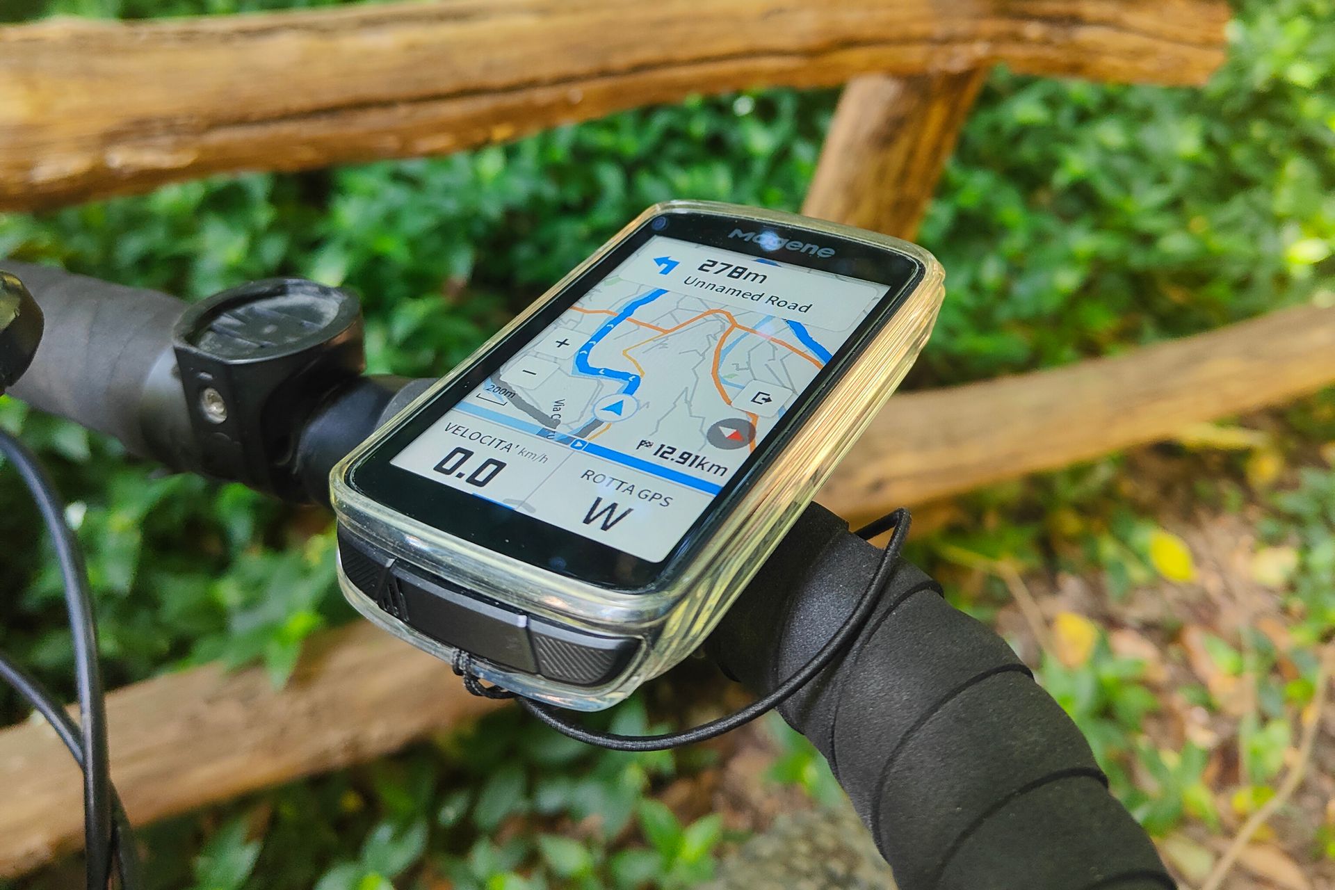 Ciclocomputer top di gamma Magene C706: per raggiungere i competitor devi crescere un bel po'