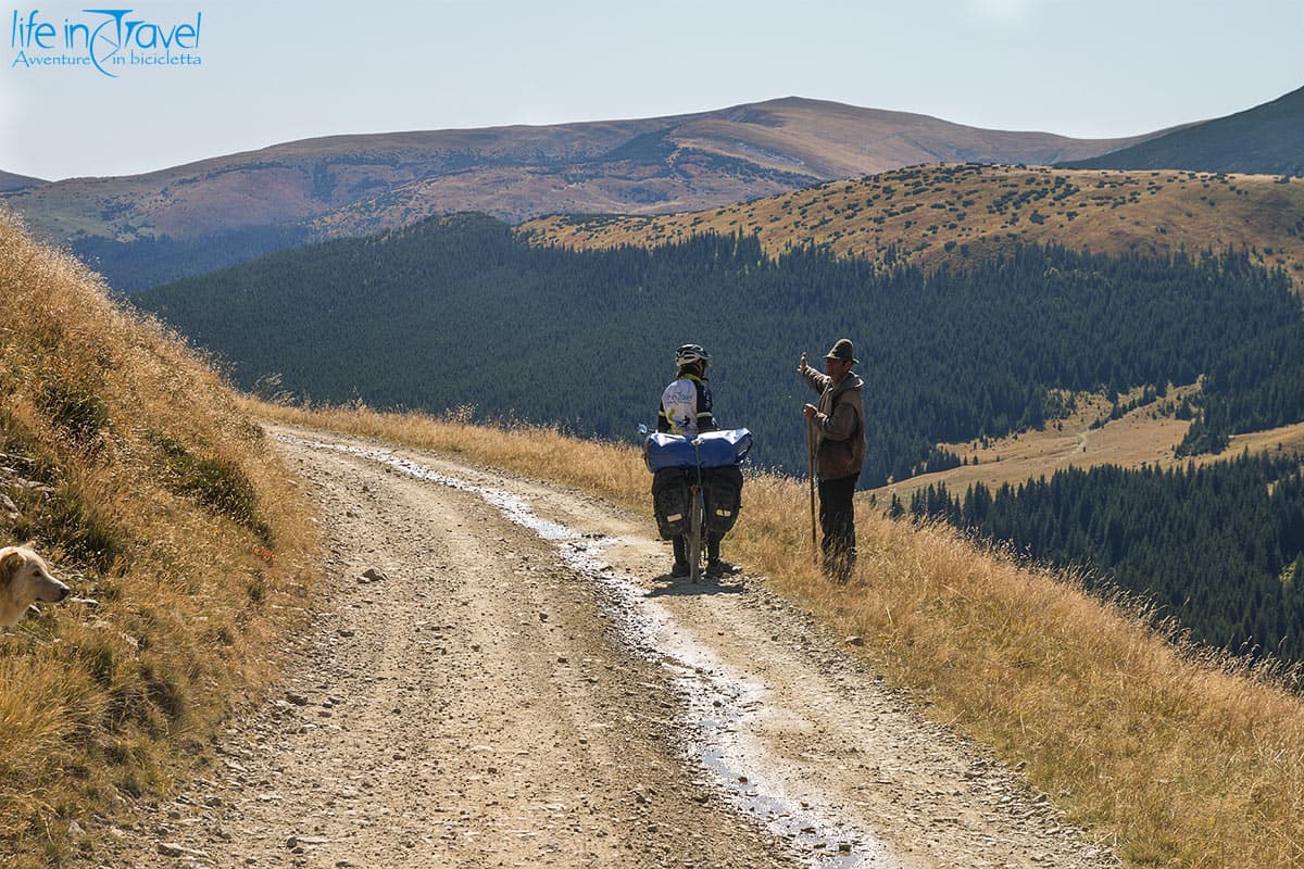 World's 10 best cycling roads romania transalpina 1