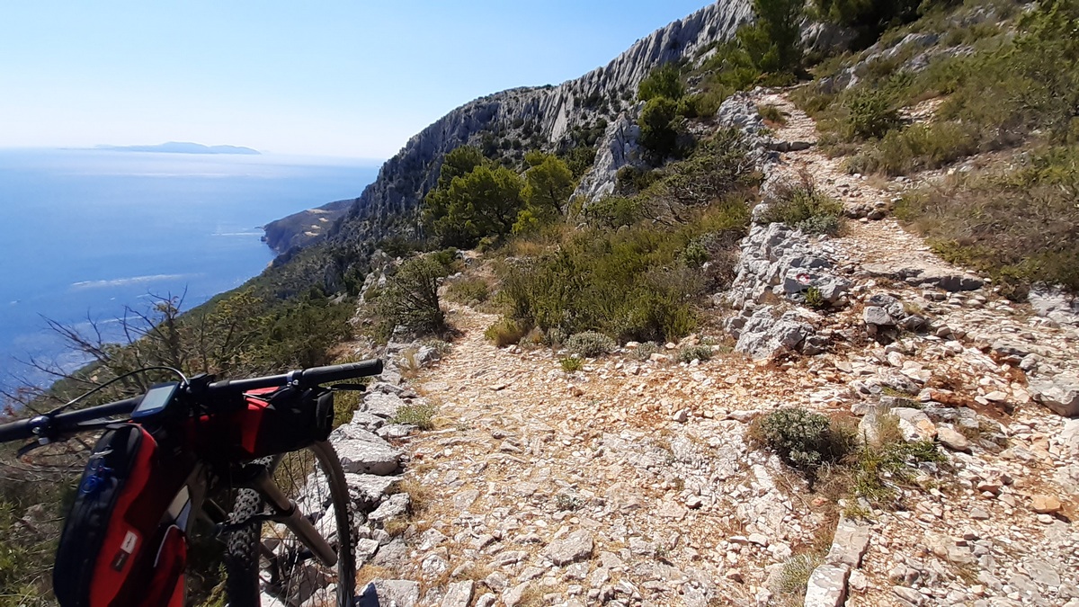 04 hvar trail