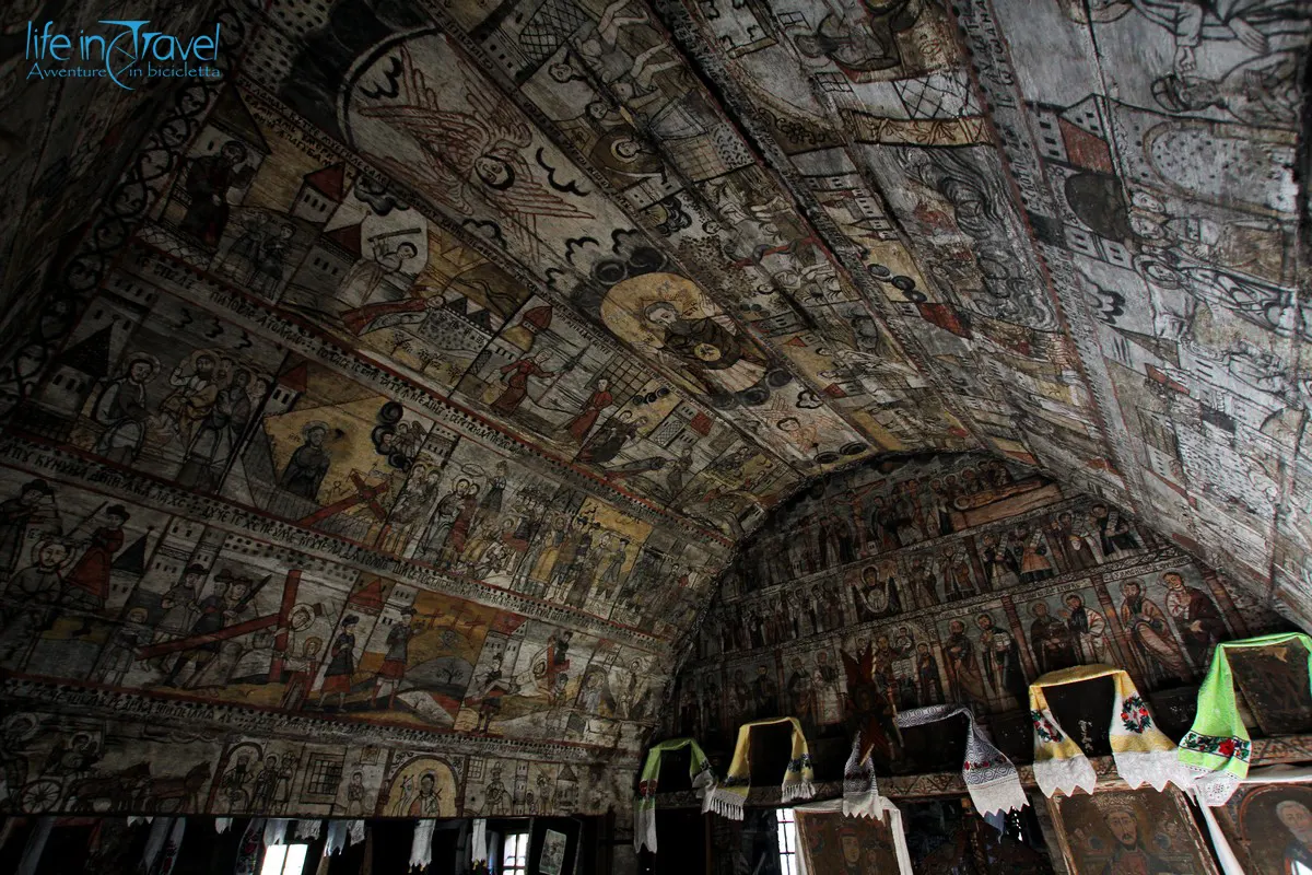 affreschi maramures chiesa