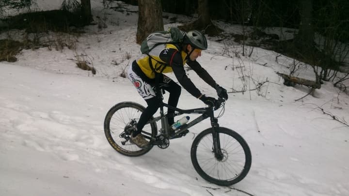 Discesa MTB sulla neve