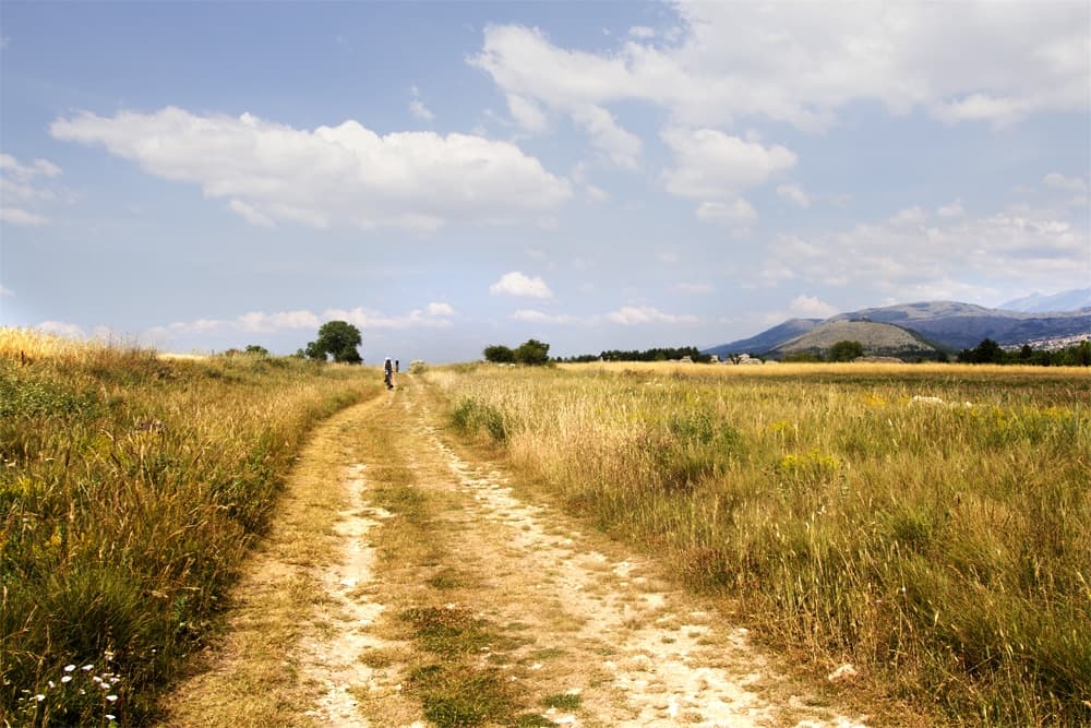 Cicloturismo in Abruzzo: il tratturo Magno e la ciclabilità sul Gransasso