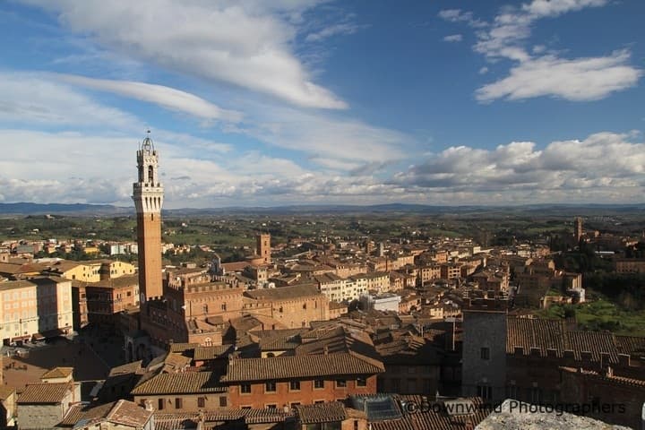 Siena e San Gimignano: le figlie della strada