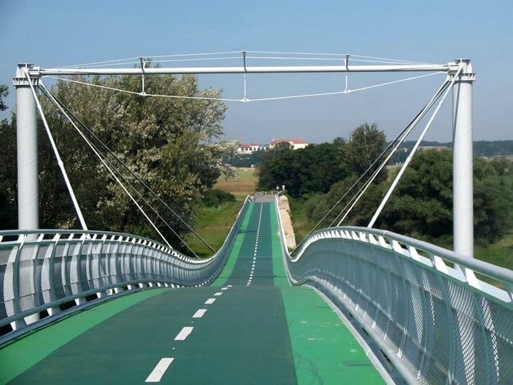 Ponte ciclabile dell'amicizia