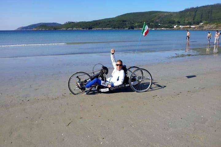 Cammino di Santiago in Handbike: viaggio tra i girasoli con Pietro