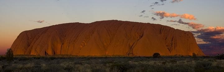 Uluru nell'outback australiano