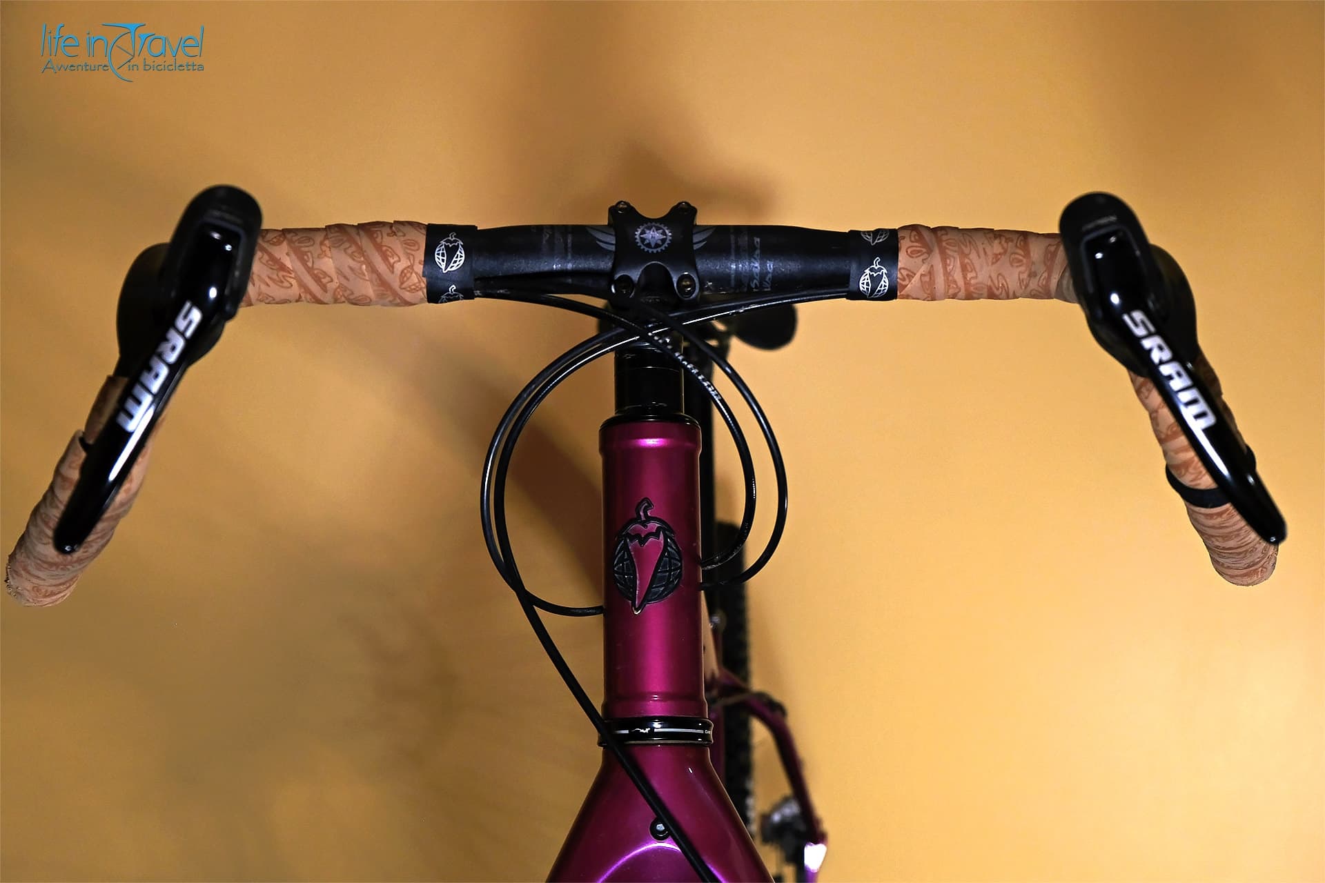 Best gravel handlebars and how to choose them