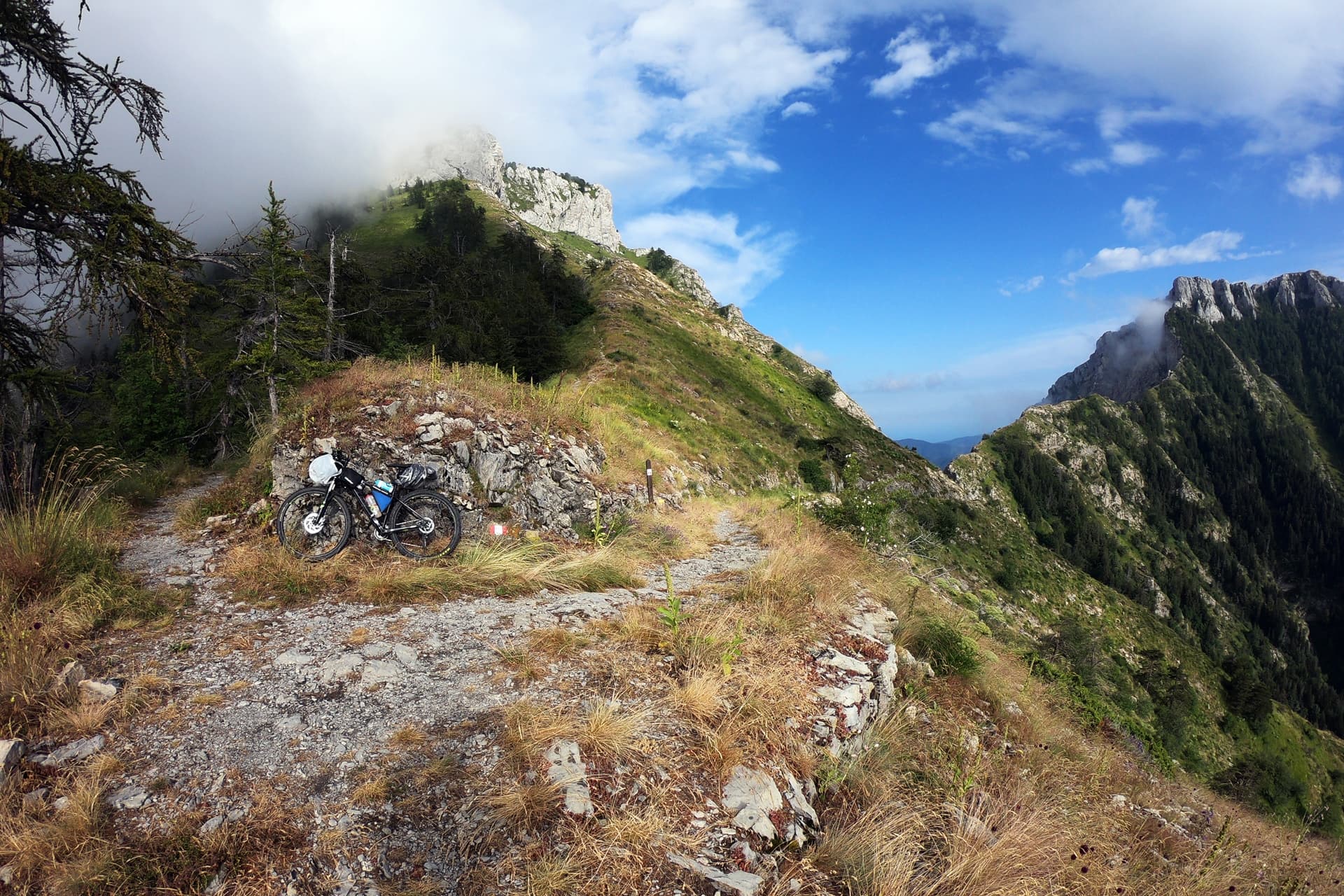 Alta via dei monti liguri