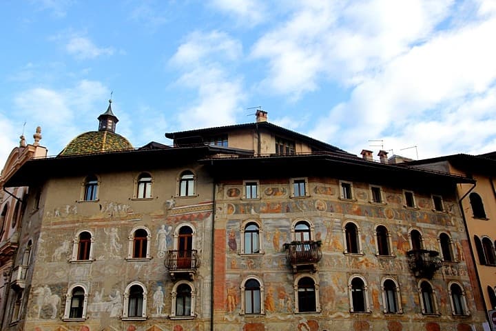 Piazza Duomo a Trento, una delle più belle piazze d'Italia