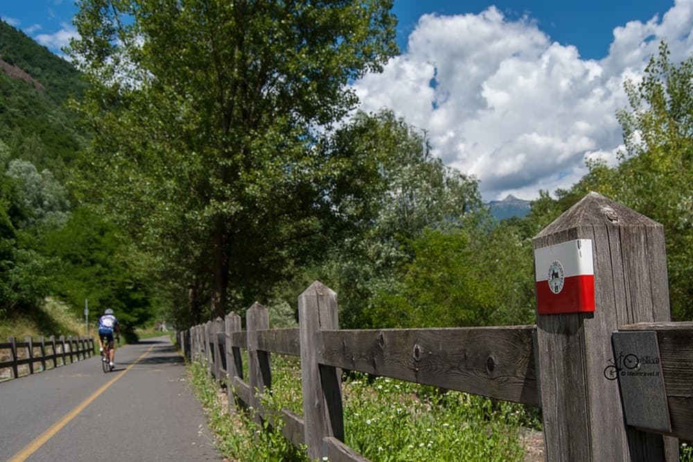 Sentiero Valtellina: from Tirano to Bormio by bicycle