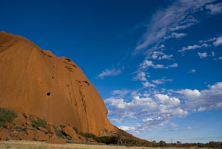 Uluru nell'outback australiano