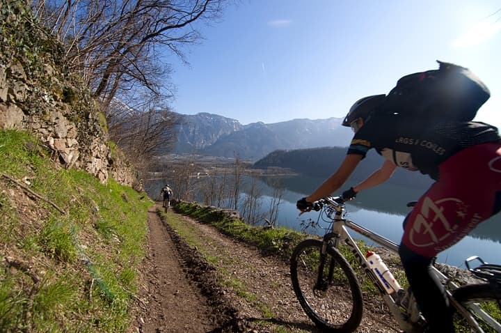 Adotta un biker