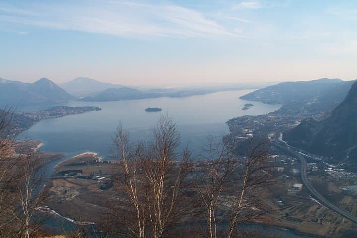 Montorfano, trekking a picco sul lago di Mergozzo in Piemonte