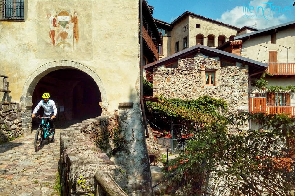 Cornello dei Tasso in bicicletta