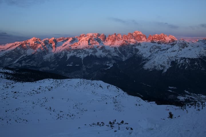 Altopiano della Paganella: avventura ai piedi delle Dolomiti di Brenta