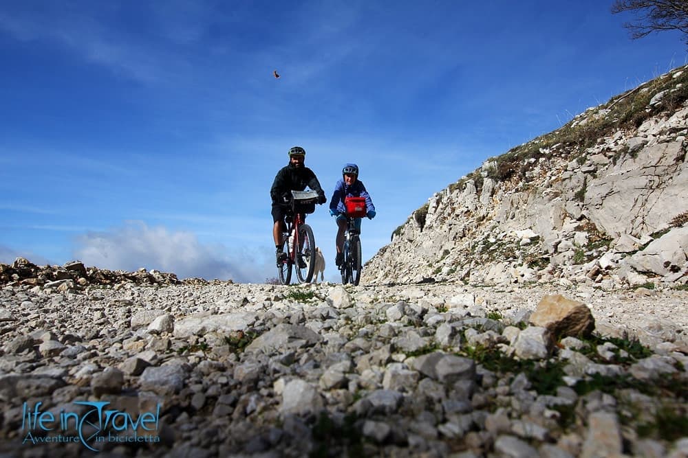 In vetta al monte Cervati