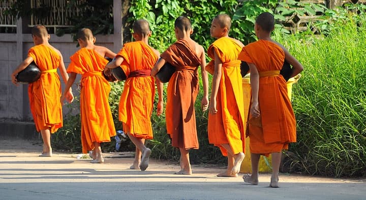 In bici nelle pianure centrali della Thailandia