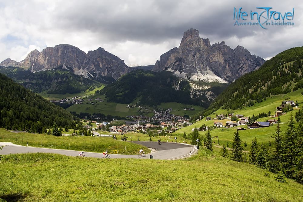 Corvara in bici