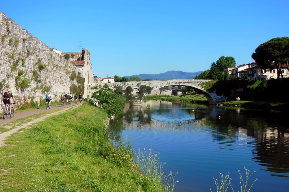 Sulle tracce degli Etruschi: 500 km di ciclovia da Spina a Populonia