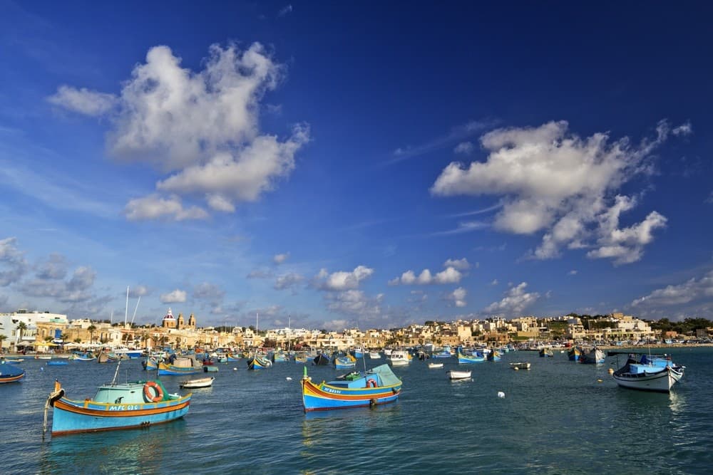 Il porto di Marsaxlokk a Malta