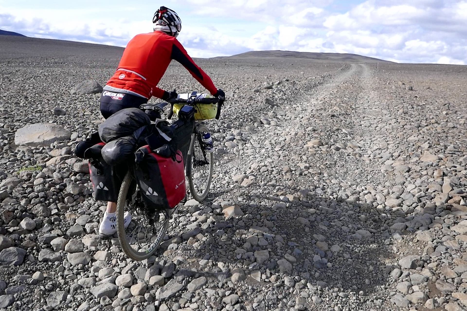 Racconti di Islanda in bici: 1342 km di deserto e fiordi