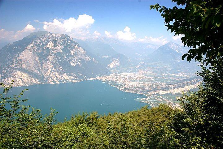 Panorama sul lago di Garda in MTB