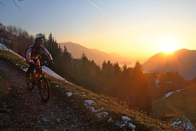 discesa panorama lago iseo mtb