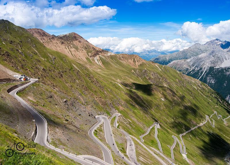 tornanti passo dello stelvio