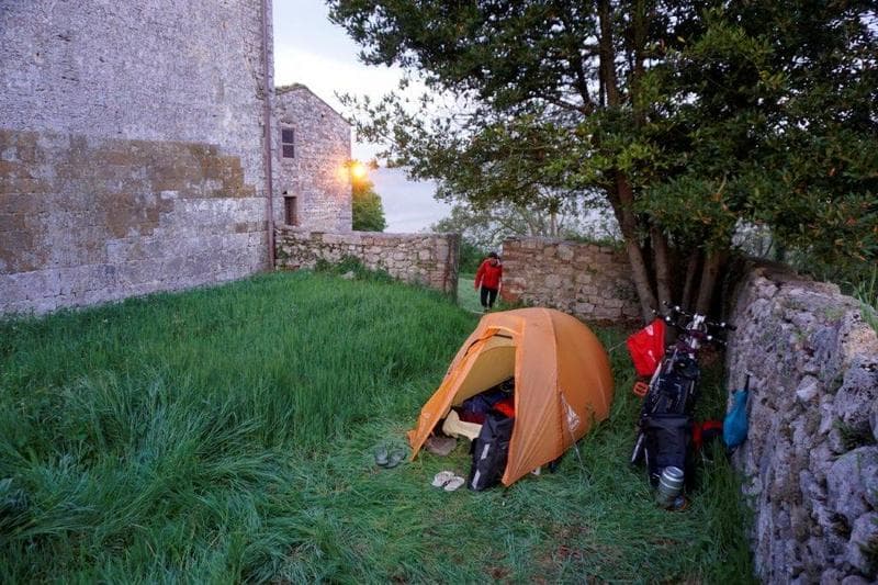 notte in tensa via francigena