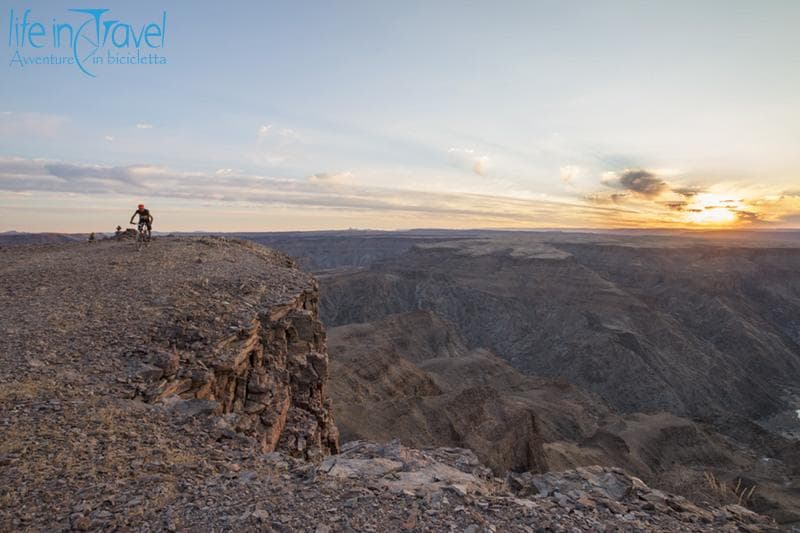 fish river canyon al tramonto