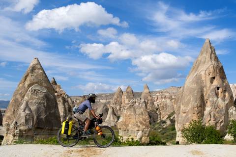 Il cicloturismo classico è morto?