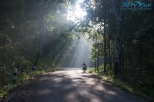 Mae Moei national park in bici